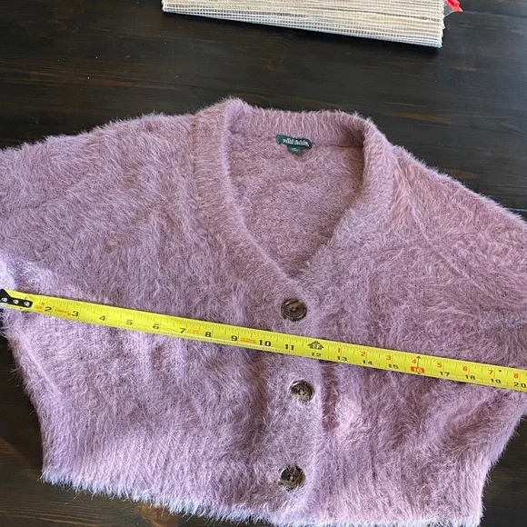 Wild Fable worn once Cropped Soft Fuzzy Cardigan M Purple Lavender - Picture 3 of 6
